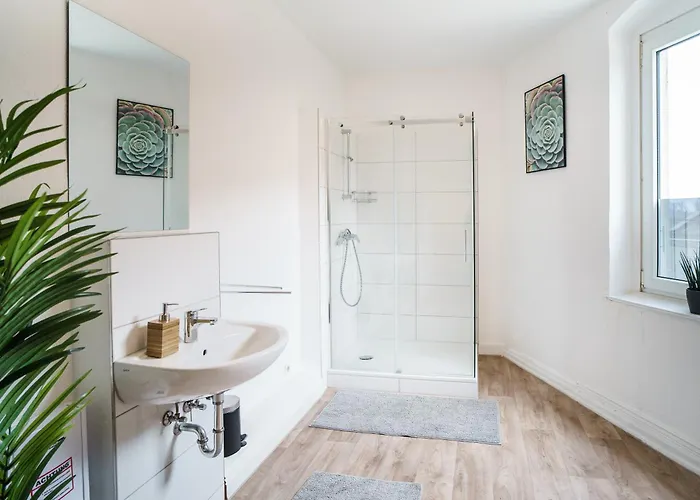 Osnabruecker Strasse Wooon 10 Einzelbetten I 5-zimmer I Tv I Bad Neu I Premiumbettwaesche 아파트 Ibbenbüren